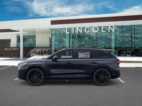 New 2025 Lincoln Corsair AWD w/ Equipment Group 101A image 3