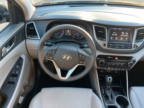 Used 2018 Hyundai Tucson SEL image 20
