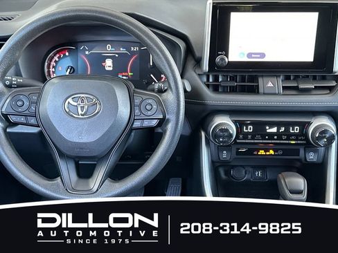 Used 2025 Toyota RAV4 XLE AWD/4WD image 16
