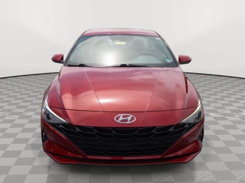 Used 2023 Hyundai Elantra SEL FWD image 2