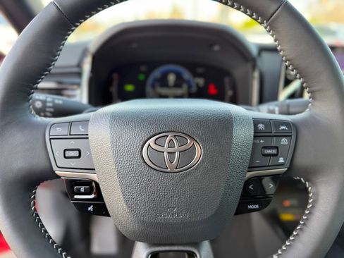 New 2026 Toyota Camry Hybrid image 35