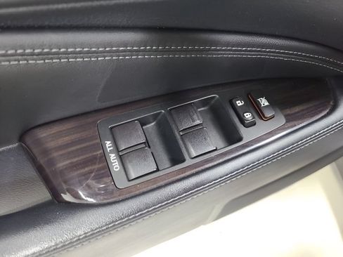 Used 2016 Lexus LS 460 AWD w/ Comfort Package image 22