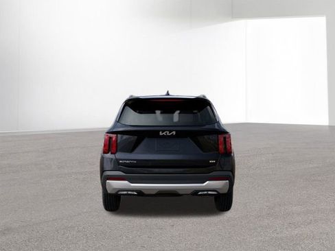 New 2026 Kia Sorento S image 5