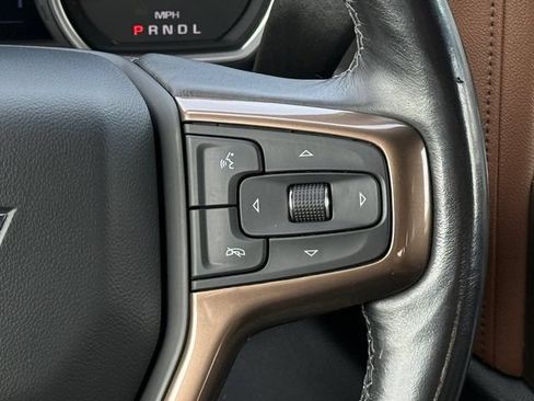 Used 2021 Chevrolet Silverado 1500 High Country w/ Technology Package AWD/4WD image 19