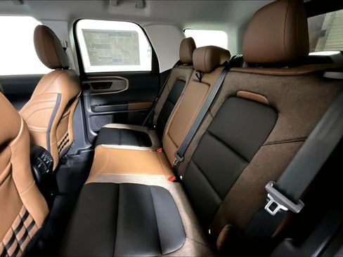 New 2026 Ford Bronco Sport Outer Banks w/ Outer Banks Tech Package+ AWD/4WD image 10