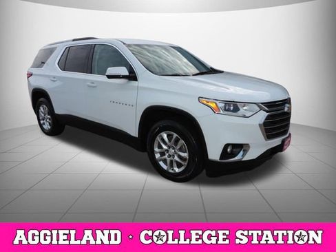 Used 2018 Chevrolet Traverse LT image 3