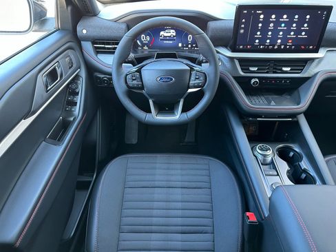 Used 2025 Ford Explorer ST AWD/4WD image 25