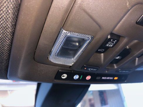 Used 2022 GMC Sierra 3500 Denali w/ Denali Ultimate Package image 15