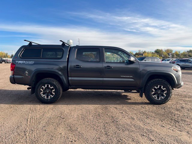 Used 2017 Toyota Tacoma TRD Pro AWD/4WD image 7
