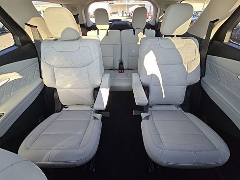 New 2026 Ford Explorer Platinum w/ LUX Leather Package image 25