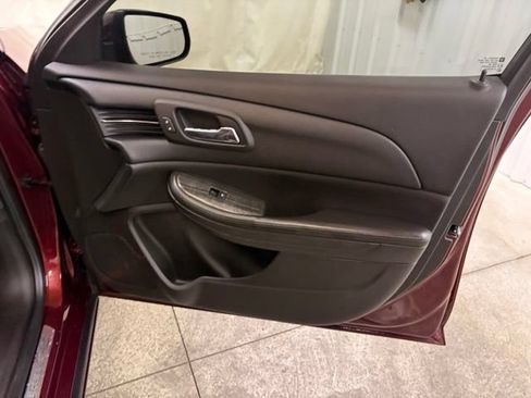Used 2015 Chevrolet Malibu LTZ FWD image 25