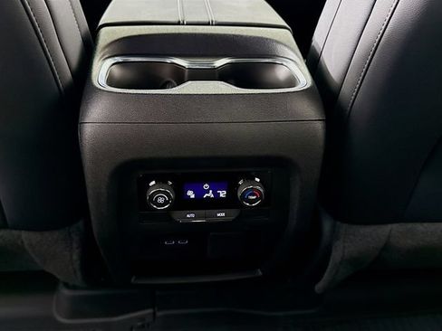 New 2026 Chevrolet Traverse LT w/ Midnight/Sport Edition AWD/4WD image 28