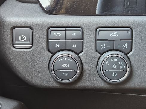 Used 2024 Chevrolet Silverado 1500 RST w/ Convenience Package II AWD/4WD image 24