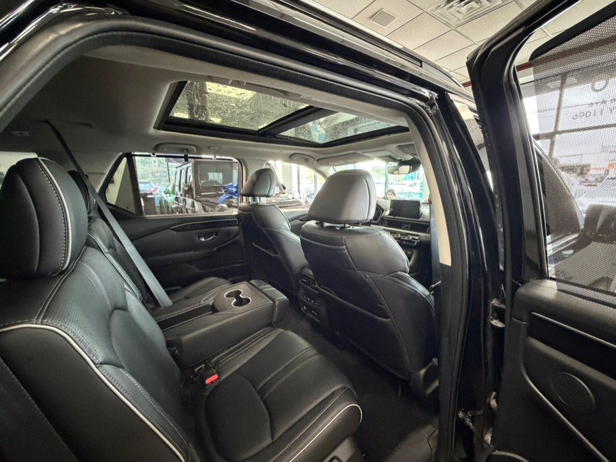 Used 2023 Honda Pilot Elite image 43