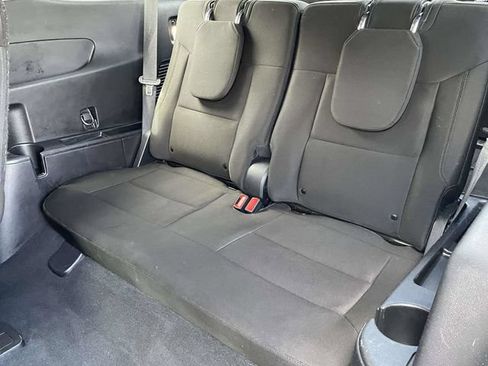 Used 2022 Ford Explorer XLT RWD image 6