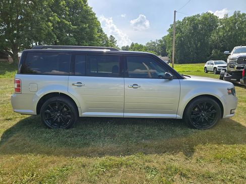 Used 2019 Ford Flex SEL w/ Equipment Group 202A AWD/4WD image 8