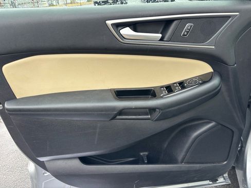 Used 2020 Ford Edge SEL w/ Convenience Package image 7