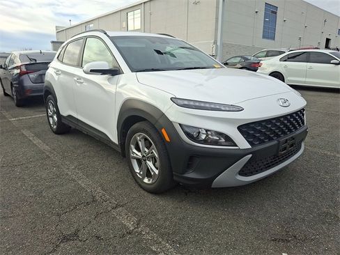 Used 2023 Hyundai Kona SEL w/ Convenience Package image 3