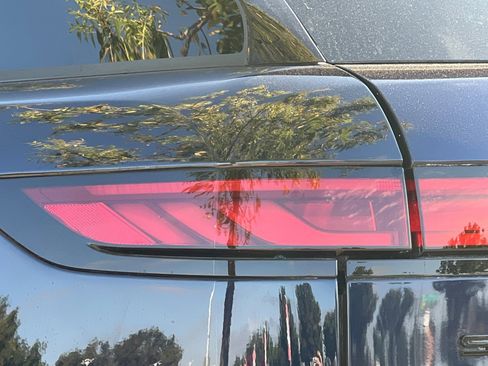 Used 2023 Land Rover Range Rover Sport SE Dynamic image 51