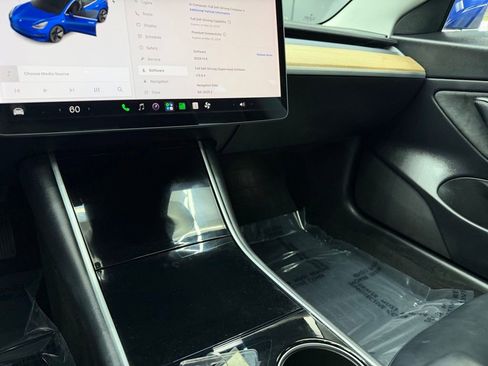 Used 2018 Tesla Model 3 Mid Range RWD image 26