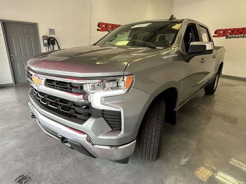 Used 2026 Chevrolet Silverado 1500 LT AWD/4WD image 7
