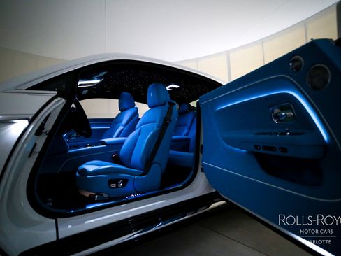 New 2025 Rolls-Royce Spectre w/ Spectre Enhancement Package AWD/4WD image 12