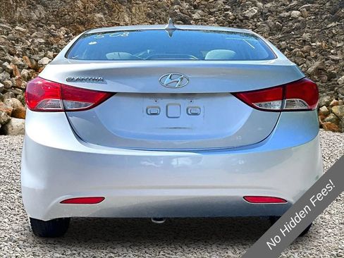 Used 2013 Hyundai Elantra GLS FWD image 4