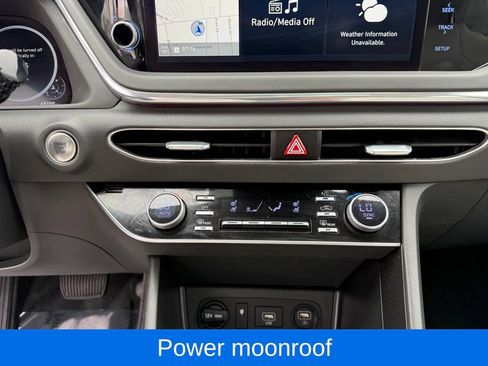 Certified 2022 Hyundai Sonata Limited FWD image 16