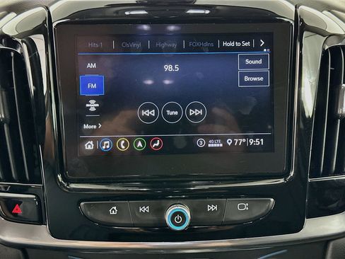 Used 2021 Chevrolet Traverse LT w/ LT Premium Package AWD/4WD image 21