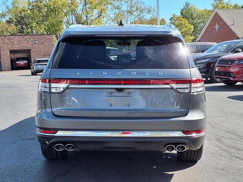 Certified 2023 Lincoln Aviator Reserve w/ Equipment Group 201A image 5
