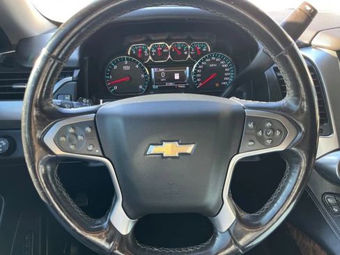 Used 2018 Chevrolet Suburban Premier image 23