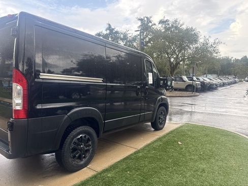 Used 2023 RAM ProMaster 1500 w/ Black Appearance Package FWD image 3