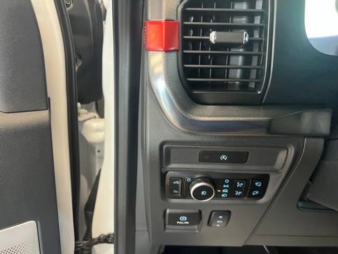 Used 2025 Ford F150 Raptor AWD/4WD image 15