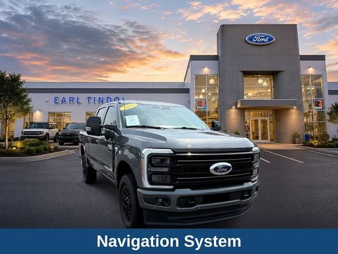 Used 2025 Ford F350 Platinum w/ FX4 Off-Road Package AWD/4WD image 2