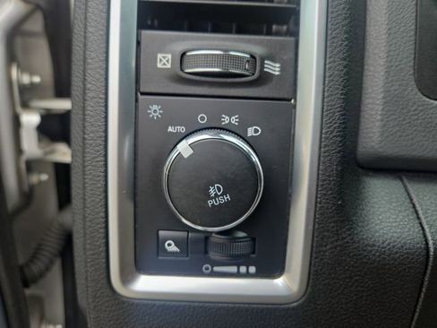 Used 2017 RAM 1500 Big Horn AWD/4WD image 18