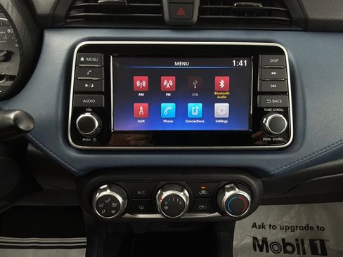 Used 2025 Nissan Versa SV FWD image 24