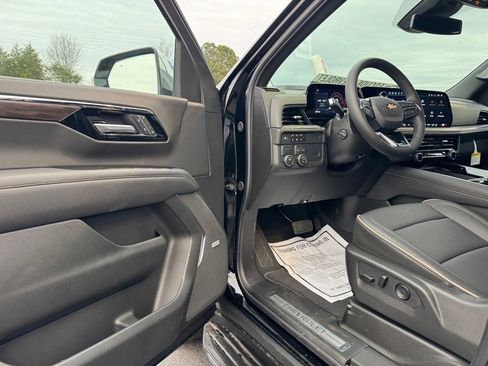 New 2026 Chevrolet Tahoe Premier image 13