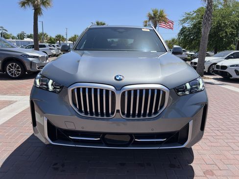 Used 2026 BMW X5 sDrive40i image 3