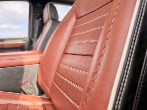 Used 2025 GMC Sierra 1500 Denali Ultimate image 13