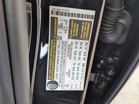 Used 2026 Volkswagen GTI SE FWD image 40