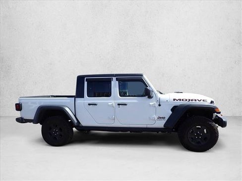 Used 2022 Jeep Gladiator Mojave w/ Cold Weather Group AWD/4WD image 3