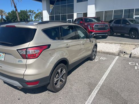Used 2018 Ford Escape SEL FWD image 4