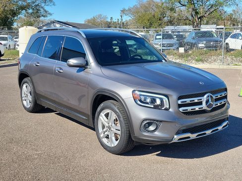 Certified 2021 Mercedes-Benz GLB 250 4MATIC image 2
