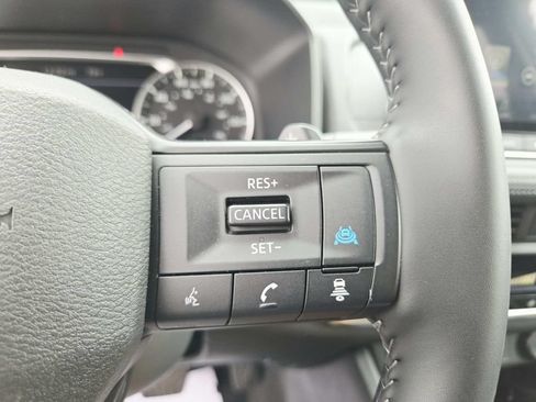 Used 2025 Nissan Rogue SV FWD image 20