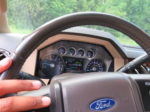 Used 2011 Ford F350 Lariat w/ Lariat Ultimate Pkg image 10