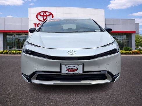 Used 2023 Toyota Prius Prime FWD image 2