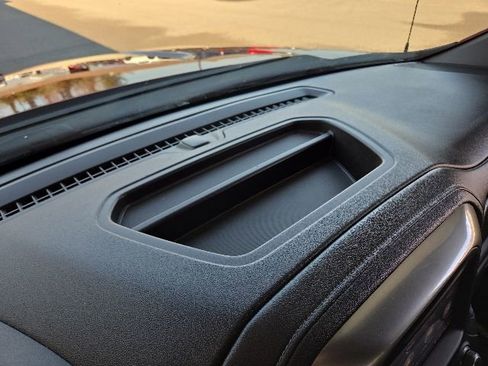Used 2021 Chevrolet Silverado 1500 LT AWD/4WD image 63