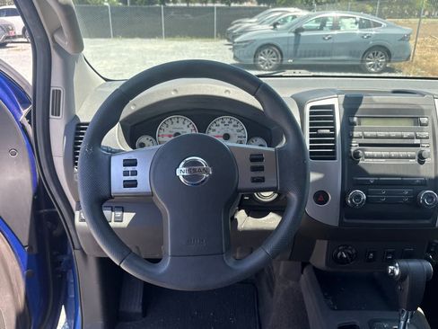 Used 2012 Nissan Frontier SV w/ Sport Appearance Pkg AWD/4WD image 16