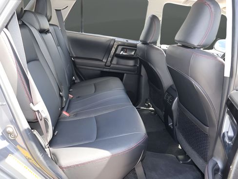 Used 2024 Toyota 4Runner TRD Off-Road Premium w/ Moonroof Package AWD/4WD image 18