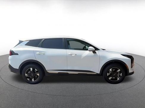 Used 2026 Kia Sportage LX AWD/4WD image 15